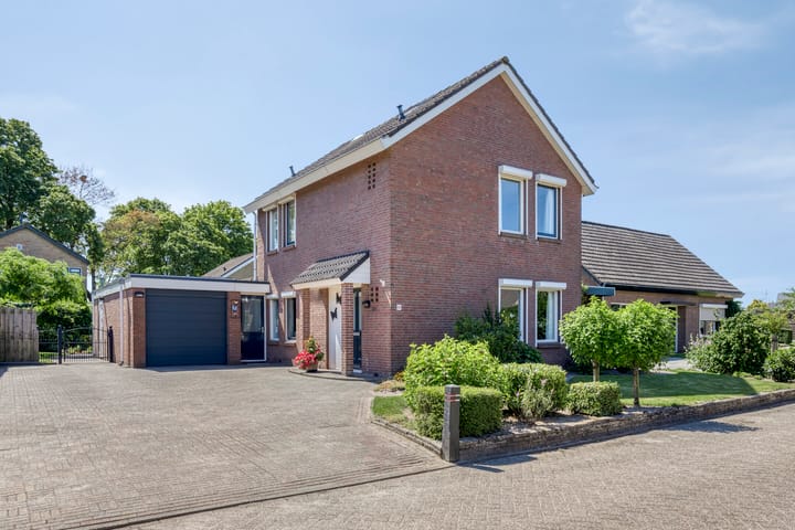 Willem Grolstraat 130 in Emmen foto