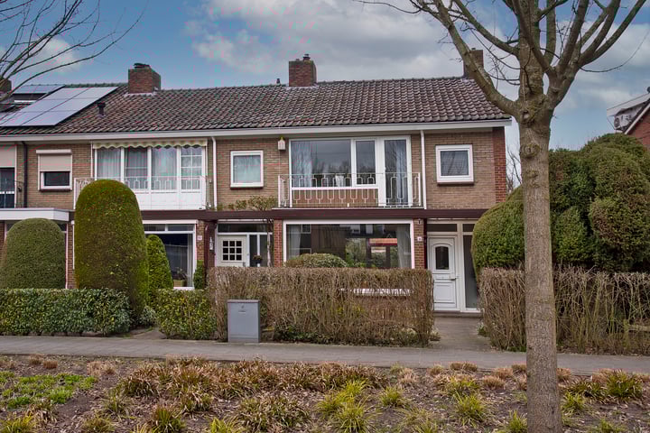 Willem Kalfstraat 48 in Enschede foto