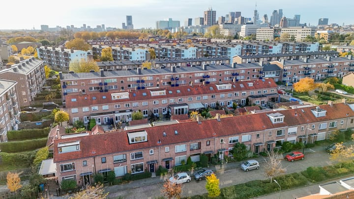 Willem Klooslaan 5 in Voorburg foto