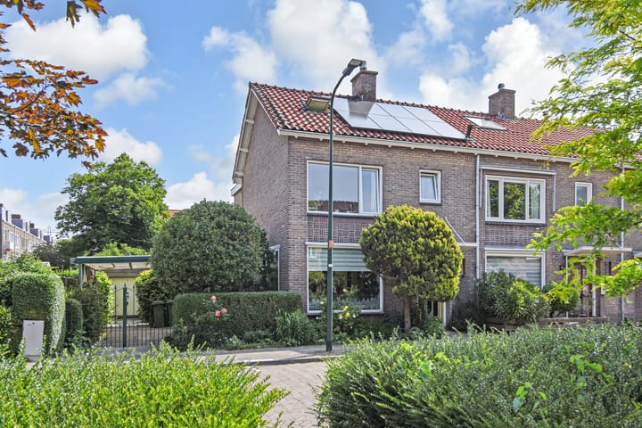 Willem Klooslaan 50 in Voorburg foto