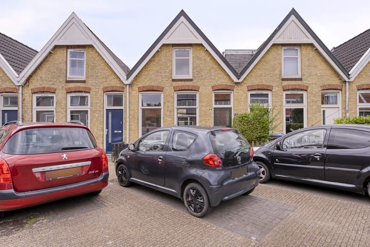 Willem Loréstraat 68 in Leeuwarden foto