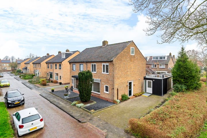 Willem Westrastraat 19 in Franeker foto