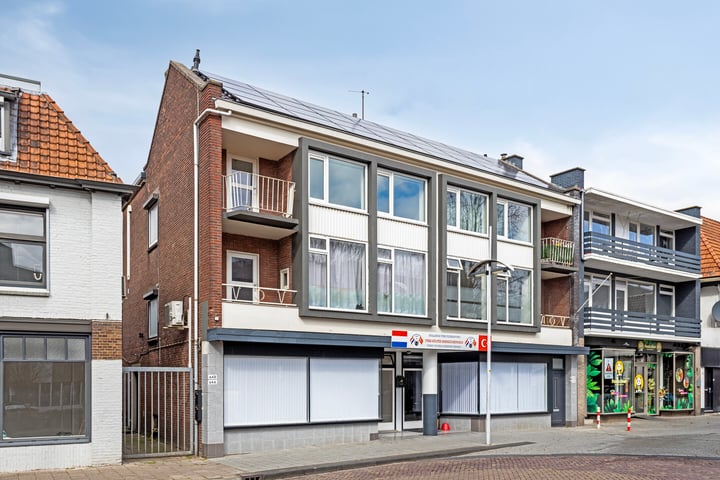 Willemstraat 64B in Hengelo foto