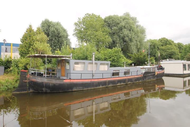 Winschoterdiep 1044 in Groningen foto