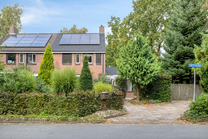 Witveen 38 in Haren Gn foto