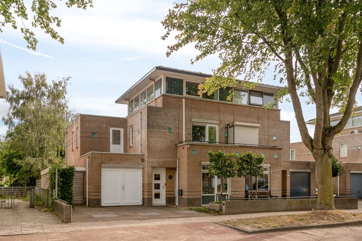 Wolfsbossingel 111 in Beuningen Gld foto