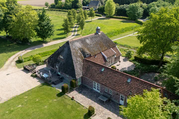 Worsumseweg 14 in Overasselt foto