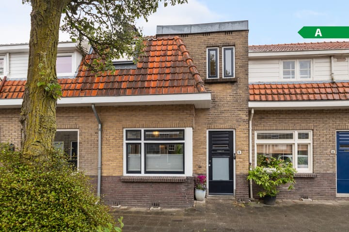 Woudstraat 9 in Gouda foto