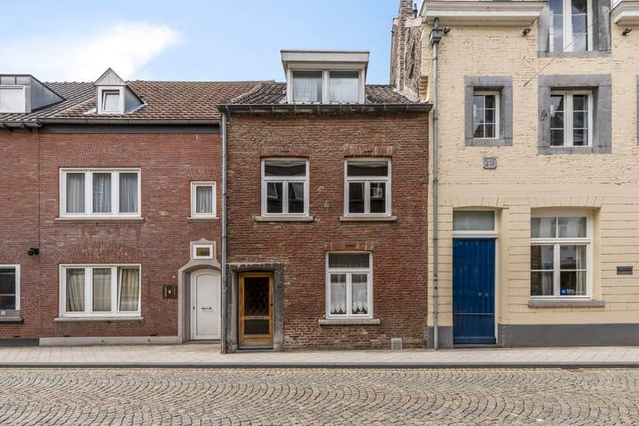 Wycker Grachtstraat 42 in Maastricht foto