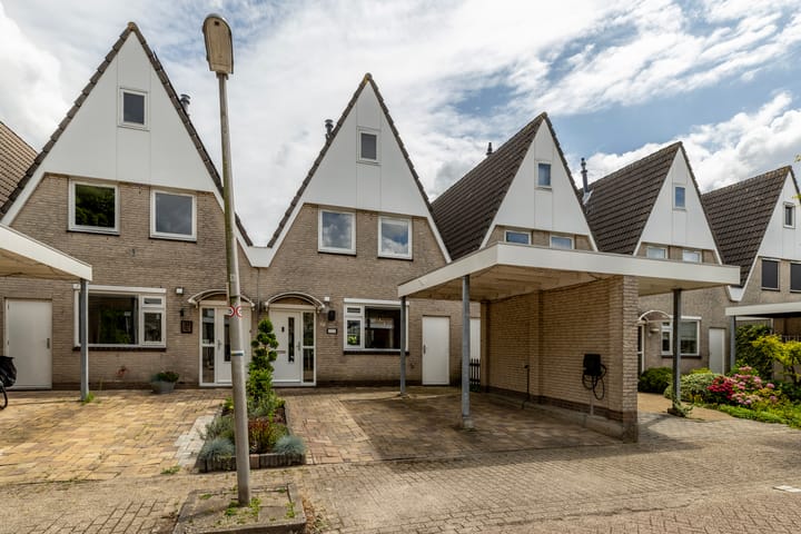 Zaagmolen 46 in Capelle aan den IJssel foto