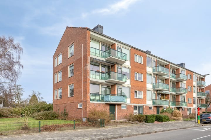 Zaanstraat 5 in Enschede foto