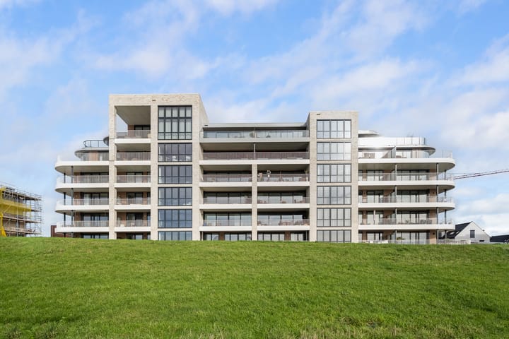 Zalmstael 8 in Maassluis foto