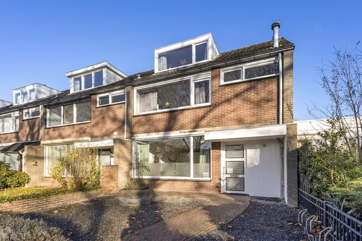 Zandhovenstraat 2 in Breda