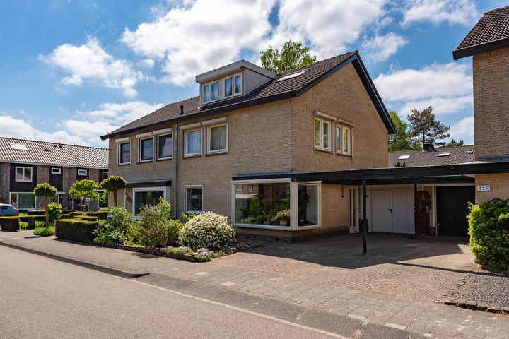 Zandsteenstraat 128 in 't Harde foto