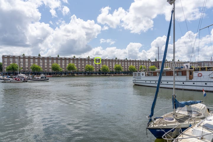 Zeeburgerkade 586 in Amsterdam foto