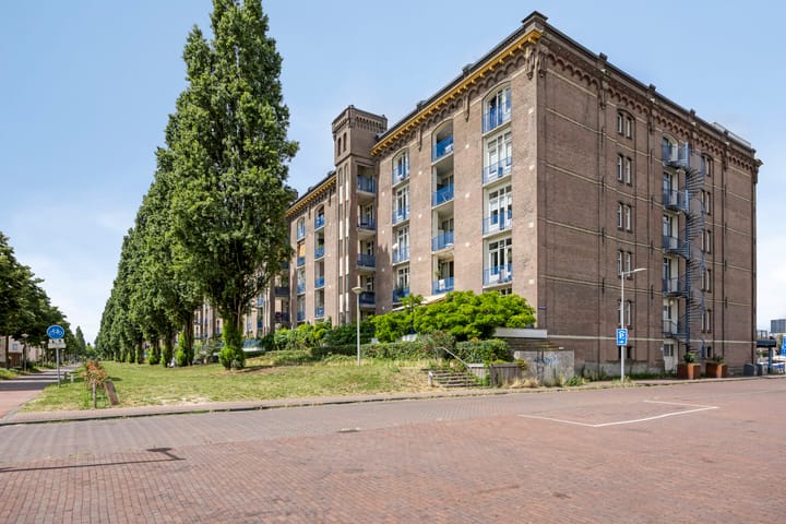 Zeeburgerkade 628 in Amsterdam foto