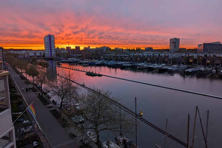 Zeeburgerkade 706 in Amsterdam foto