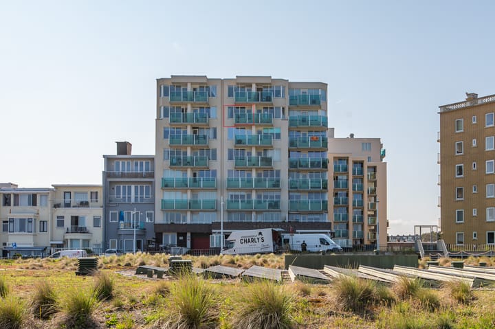 Zeekant 104H in 's-Gravenhage foto