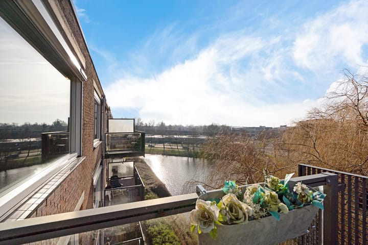 Zeelandiahoeve 271 in Amstelveen