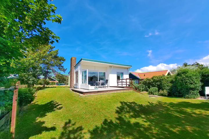 Zeeweg 32 in Callantsoog foto