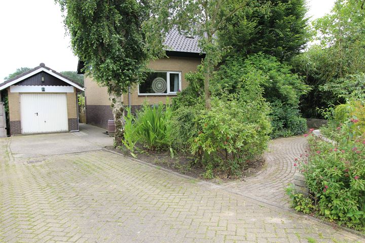 Zesstedenweg 13 in Scharwoude foto