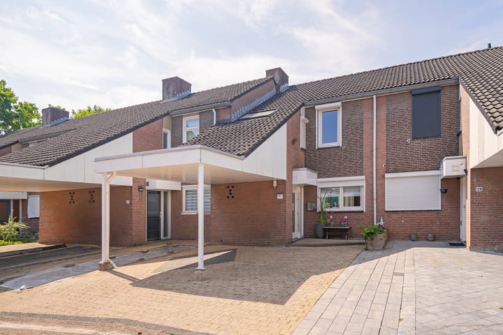 Zeswegenlaan 127 in Heerlen foto