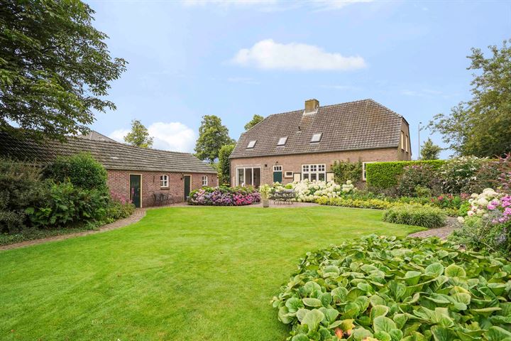 Zevenbergseweg 7 in Berghem foto