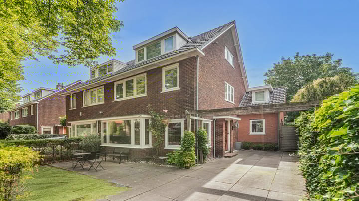 Zilvermeeuwstraat 24 in Badhoevedorp foto