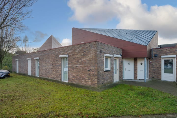 Zilverplak 7 in Tegelen foto