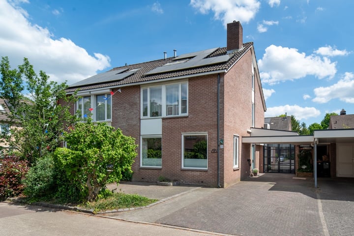 Zilverschoon 21 in Nijverdal foto