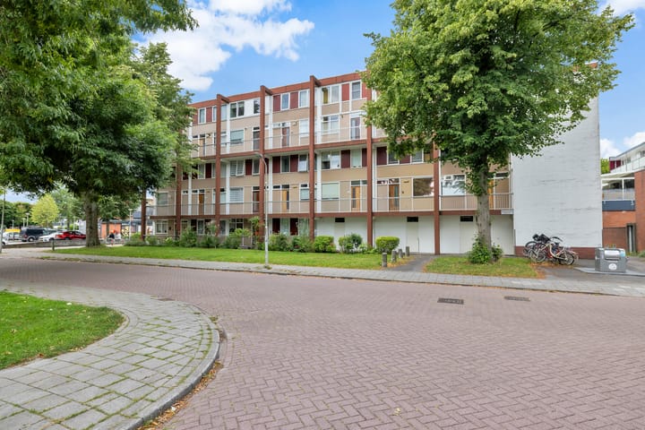 Zilverschoonplein 28 in Zaandam