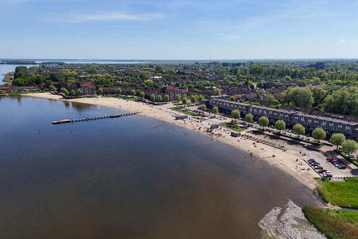 Zomerkade 192 in Huizen foto
