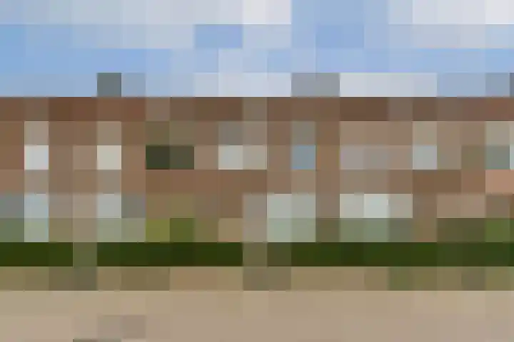 Zomerkade 288 in Huizen