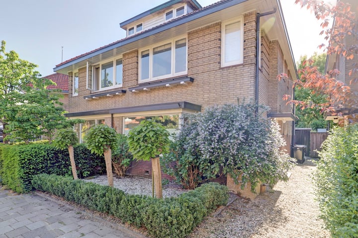 Zonnebloemstraat 25 in Goes foto