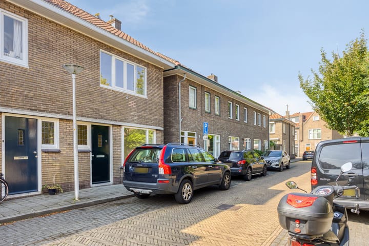 Zonnebloemstraat 8 in Zwolle foto