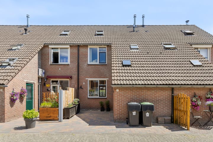 Zonnedauw 4 in Ter Apel