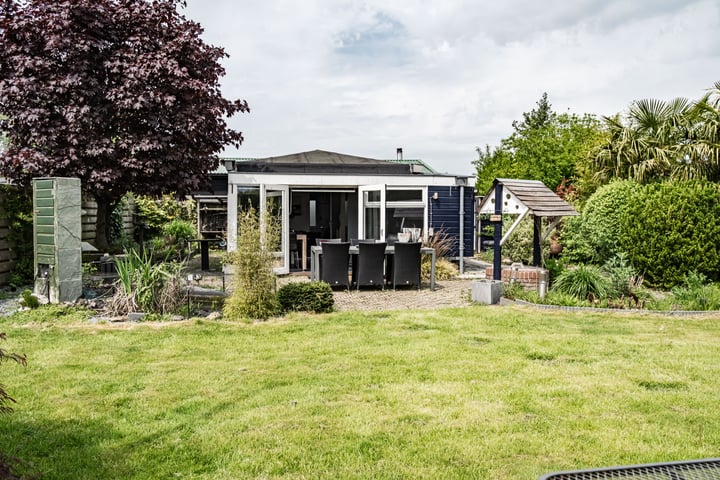 Zonnehoek 100 in Vijfhuizen foto