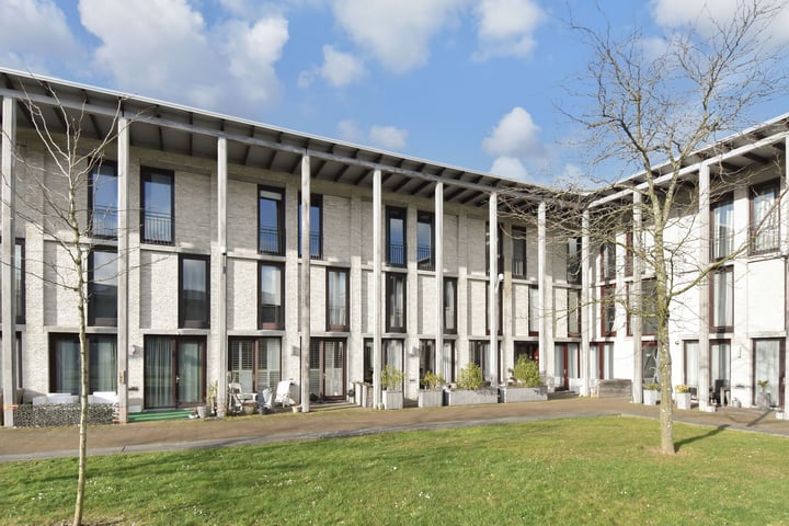 Zonnehof 168 in Nootdorp foto