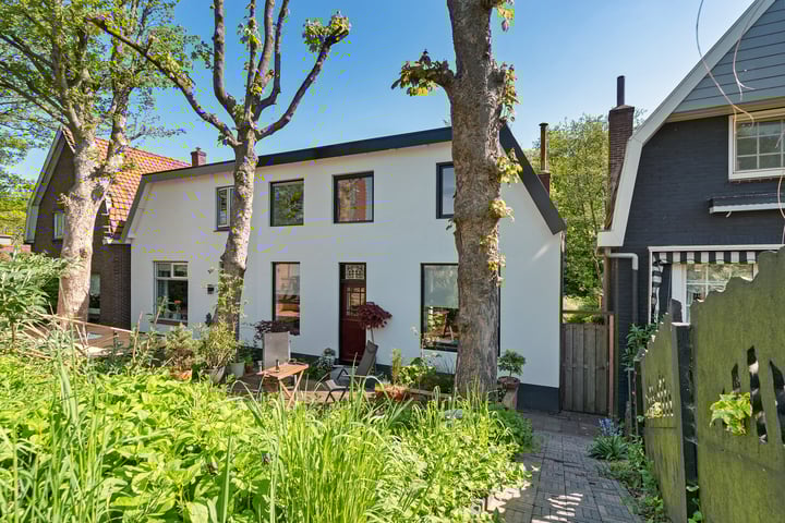 Zuiddijk 401 in Zaandam foto