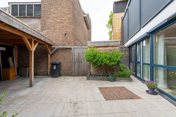 Zuideinde 11B in Naaldwijk foto