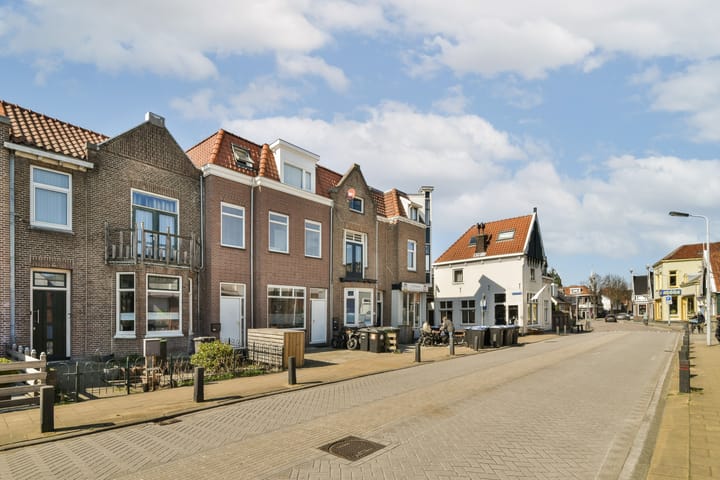Zuideinde 141A in Koog aan de Zaan foto