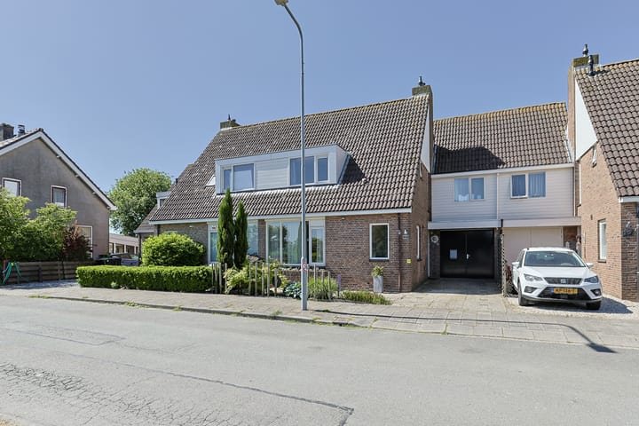 Zuideinde 22 in Zevenhoven foto