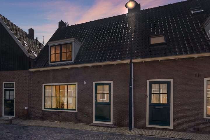 Zuideinde 74A in Monnickendam foto