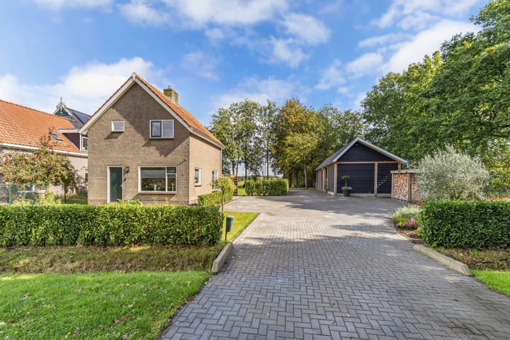 Zuiderend 80 in Drachten foto