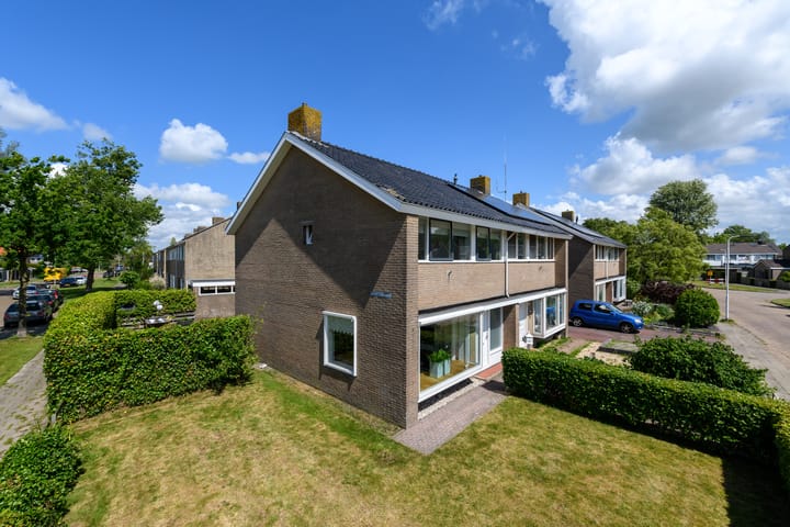 Zuiderveldstraat 49 in Joure foto