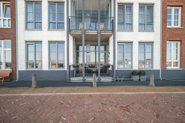Zuiderzeeboulevard 5 in Bunschoten-Spakenburg foto