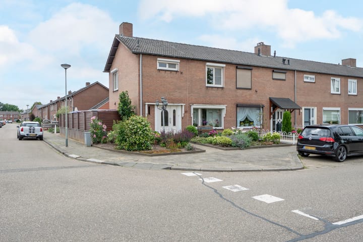 Zuidsingel 57 in Maasbracht foto