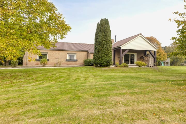 Zuidwelleweg 3 in Noordwelle foto