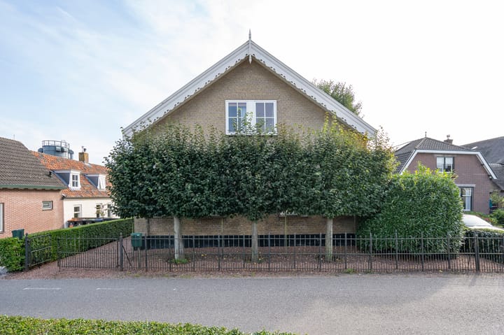 Zuidzijde 160 in Goudriaan foto