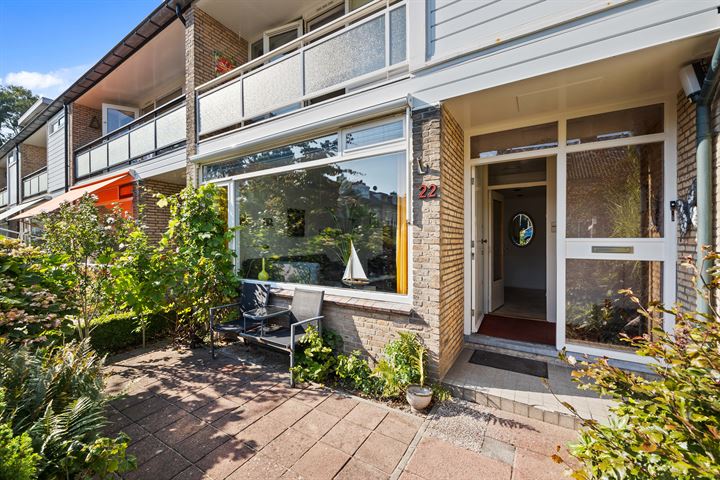 Zwaluwlaan 22 in Leidschendam foto